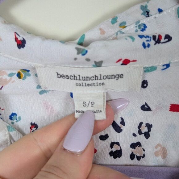 Beach Lunch Lounge | White Multicolor Floral Button Down Shirt Size Small - Picture 6 of 8